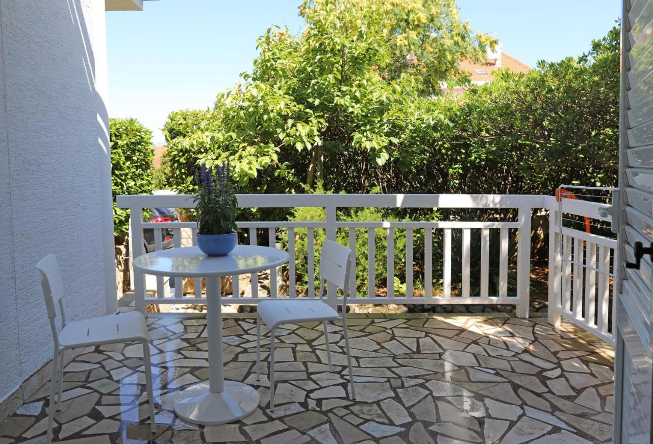 Apartment Hudan Malinska